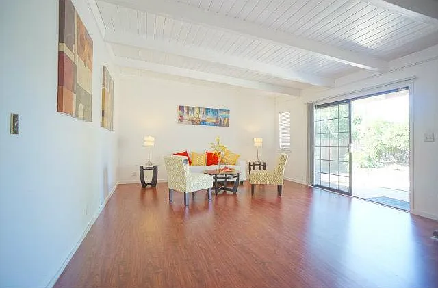 43649 Salem Way — Photo 3