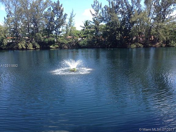 5th image of 1200 NE Miami Gardens Dr APT 521
