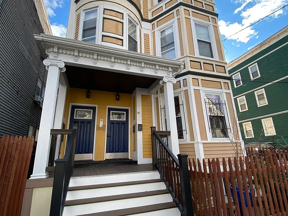49 Copeland St #3