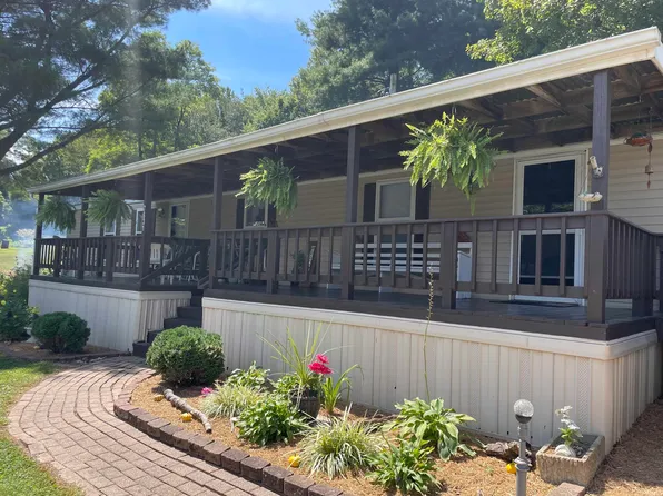 7631 W Campground Rd, Eckerty, IN 47116