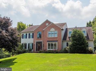 27 Iron Horse Dr, Lititz, PA 17543