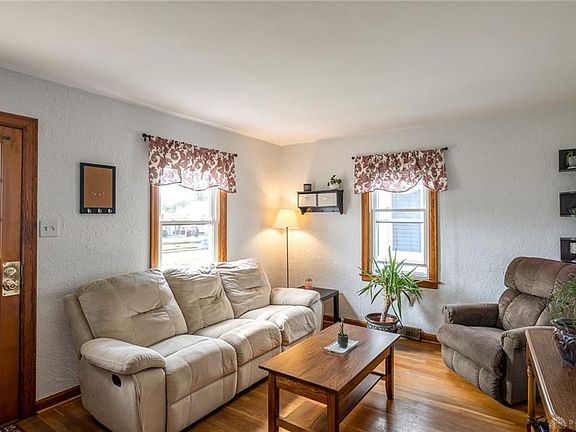 5th image of 3051 Wayland Ave