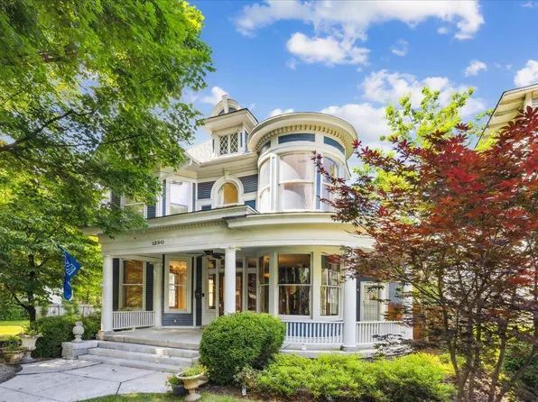 1290 Carr Ave, Memphis, TN 38104