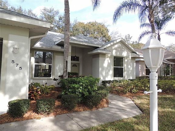 3rd image of 575 Catalina Isles Cir