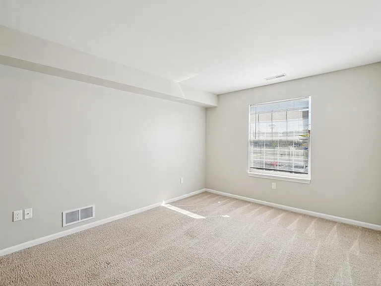 Abbey Ridge Apartment Homes — Photo 70