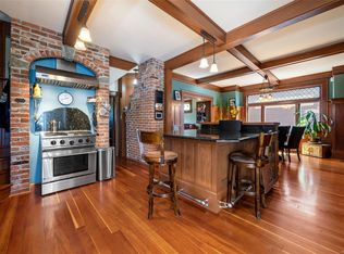 1271 McKenzie St, Victoria, BC V8V 2W6