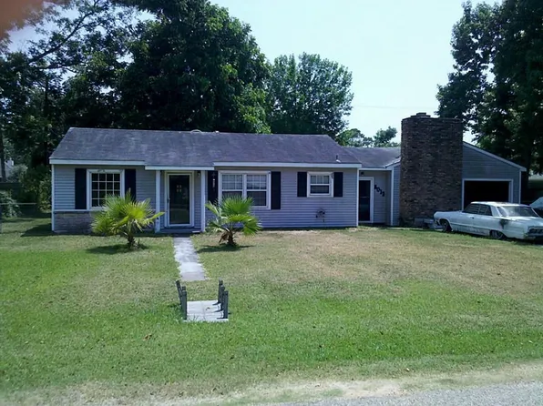 8013 White Ave, Hitchcock, TX 77563