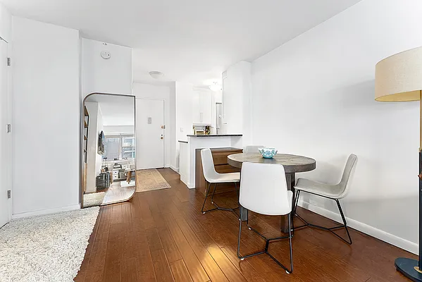 Rented by Corcoran | media 2