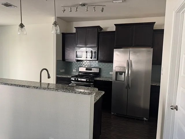 1620 Bryant Dr #101 — Photo 15