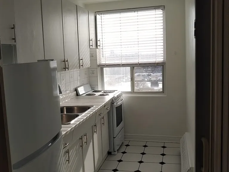 2961 Dufferin St #601 — Photo 9
