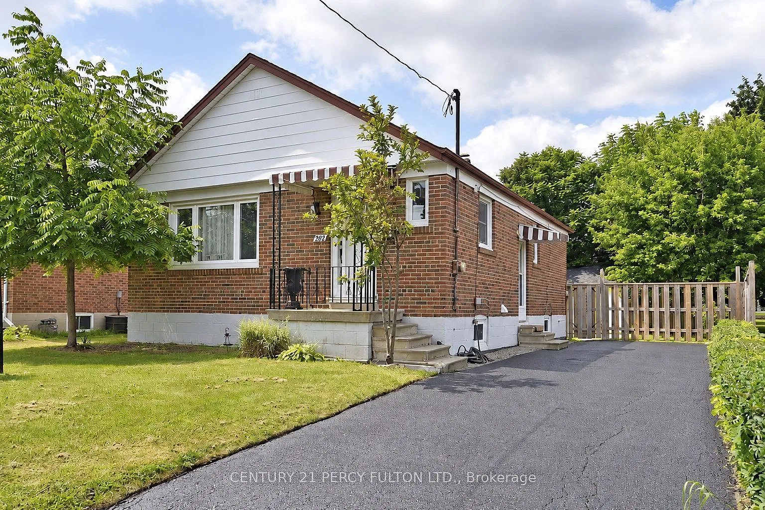 3 bed, $2,100 — Photo 1