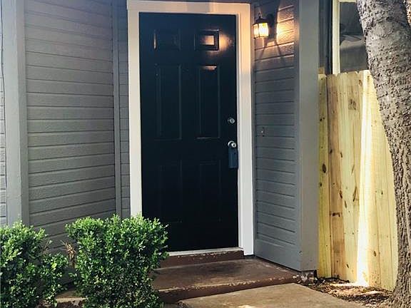 4th image of 1217 Silverton Ct