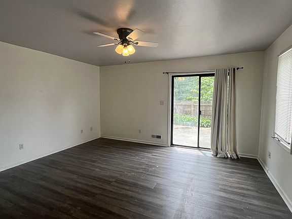 5th image of 2429 Avenham Ave SW APT 7