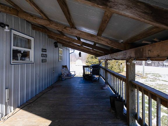 4th image of 9513 S County Road 100 W