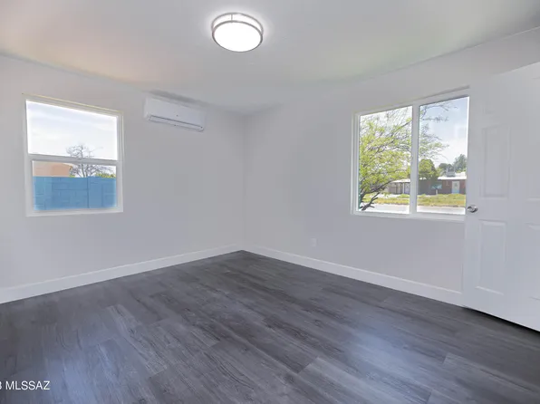 3351 E Silverlake Rd, Tucson, AZ 85713