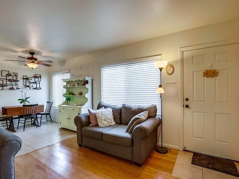 1949 Grand Ave #3 — Photo 10