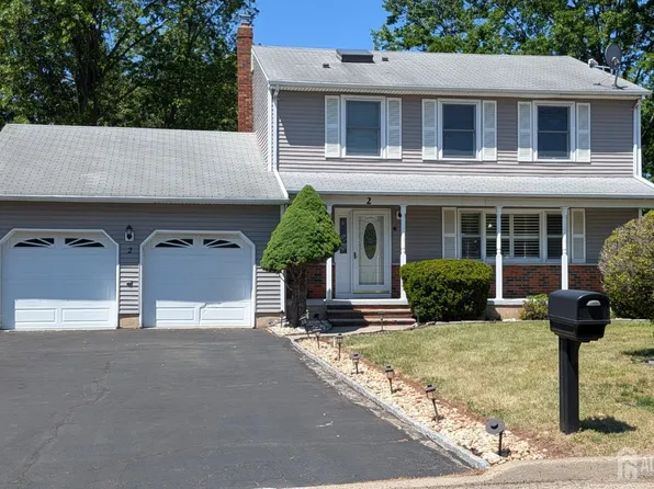 2 Lioni Ct, Piscataway, NJ 08854