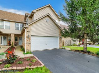 1048 Viewpoint Dr, Lake In The Hills, IL 60156
