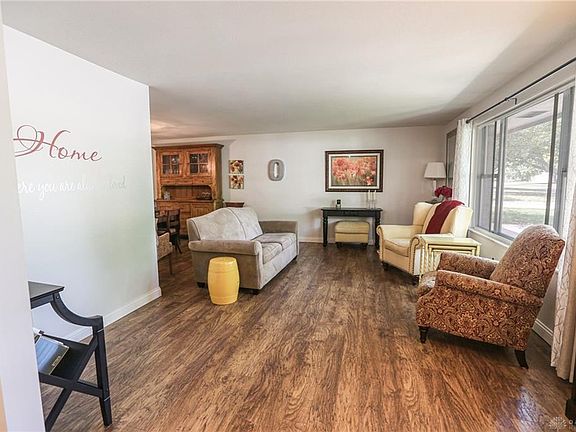 5th image of 856 Rockcreek Dr