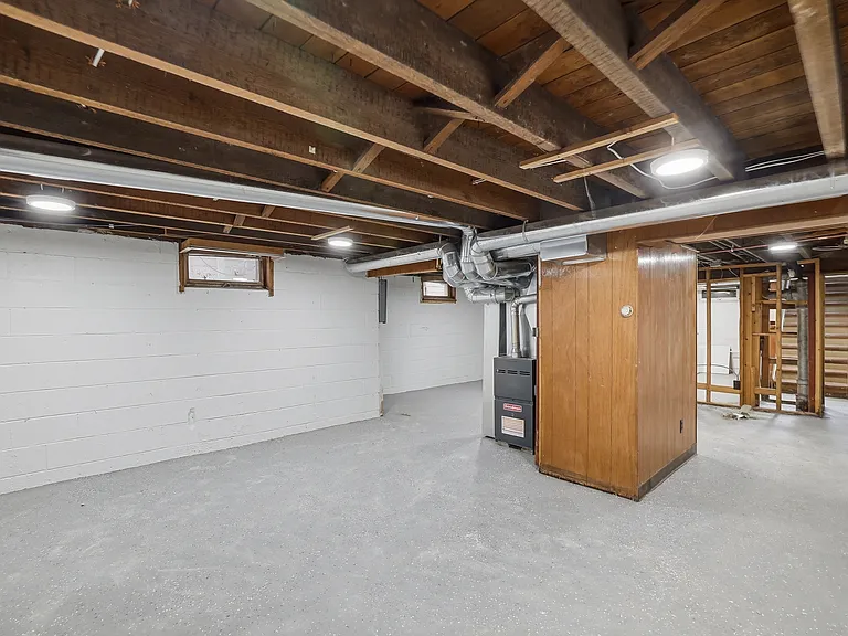 1017 E Pearson St — Photo 7