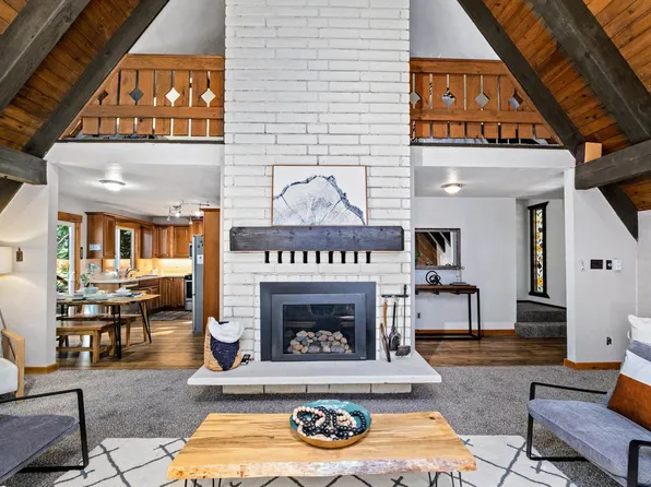 11229 Sitzmark Way, Truckee, CA 96161