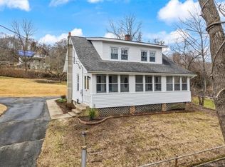 280 Maple Ave, Uncasville, CT 06382