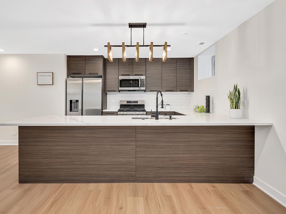 1111 Erie St 4, Oak Park, IL 60302 Zillow