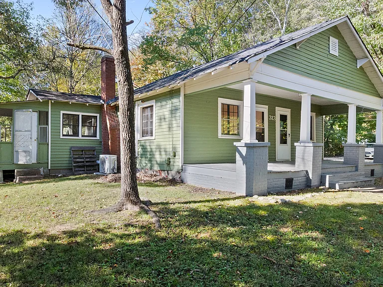 313 California Ave #A — Photo 2