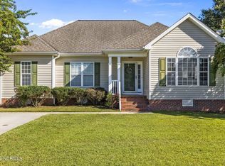 737 Ashley Meadows Dr, Winterville, NC 28590