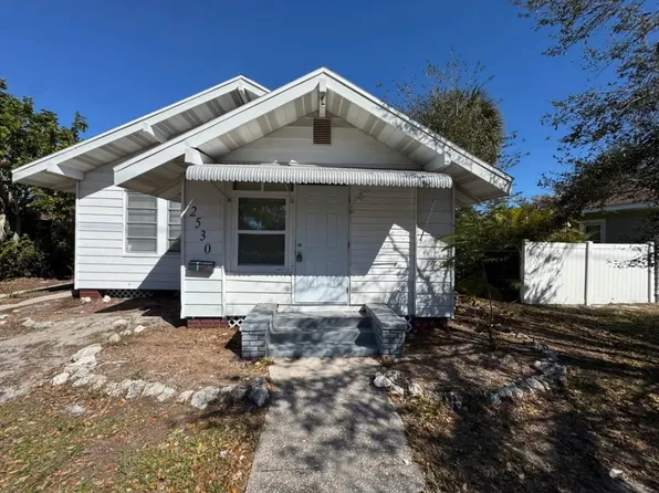 2530 9th Ave W, Bradenton, FL