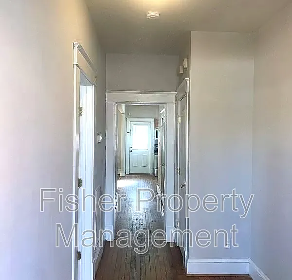 1514 Bainbridge St #A — Photo 2