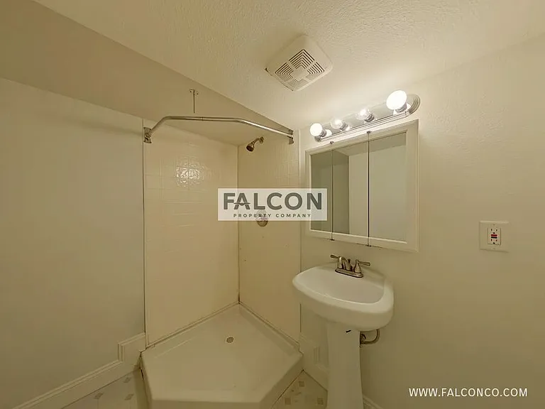 673 Shooks Ln — Photo 20
