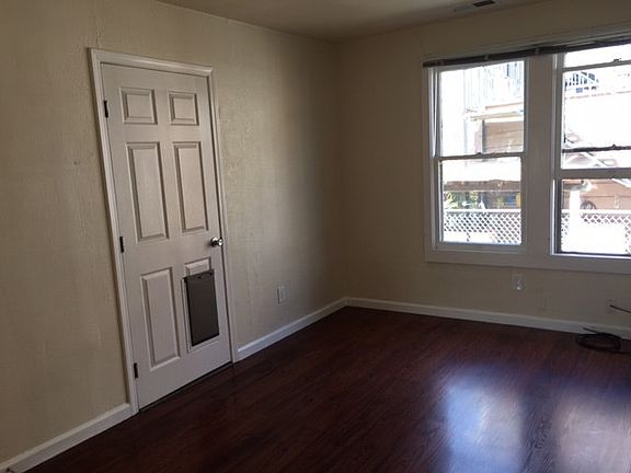 5th image of 1561 Ford Ave