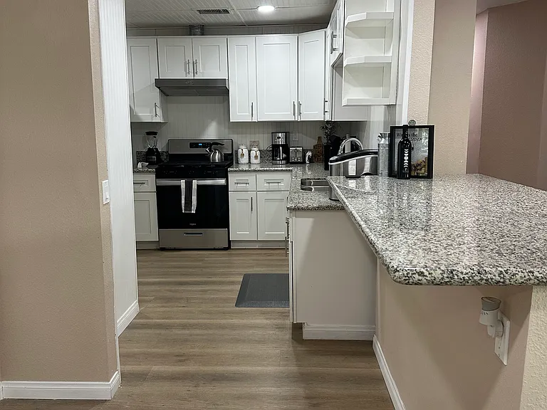 Acacia Dr — Photo 3