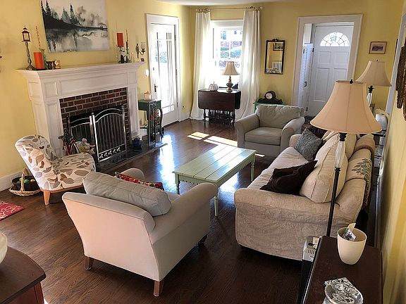 5th image of 257 Piermont Ave