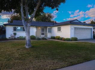 2562 Renn Ave, Clovis, CA 93611