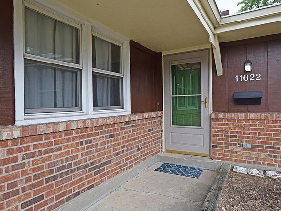 3rd image of 11622 Mountholly Ct