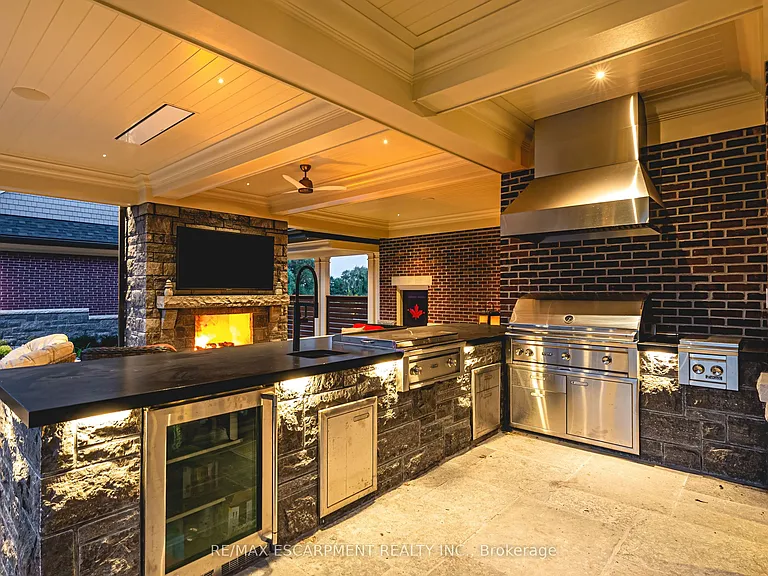 597 Old York Rd — Photo 49