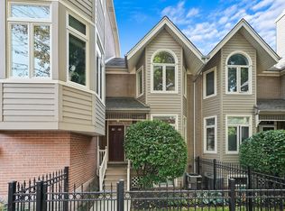 1231 W Fletcher St #K, Chicago, IL 60657