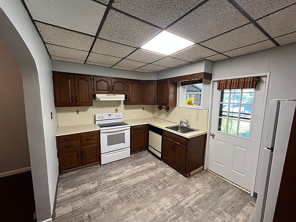 4th image of 545 S 15th St