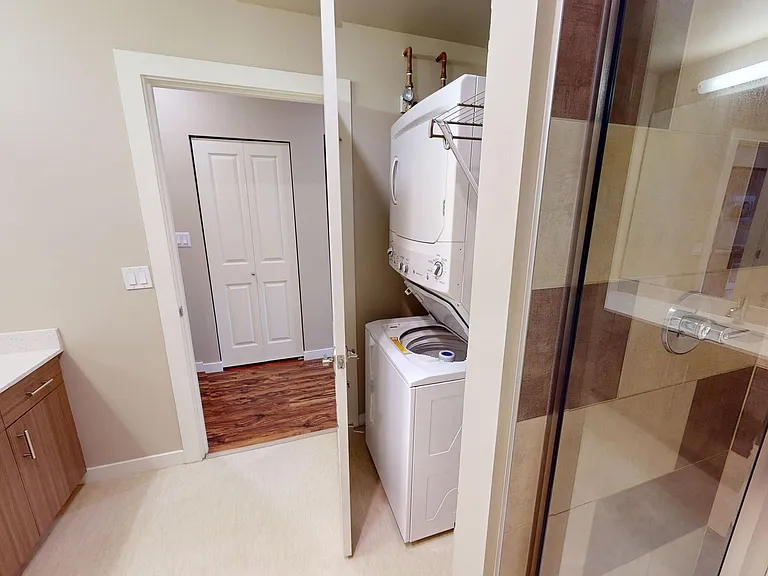Evolve Apartments — Photo 14