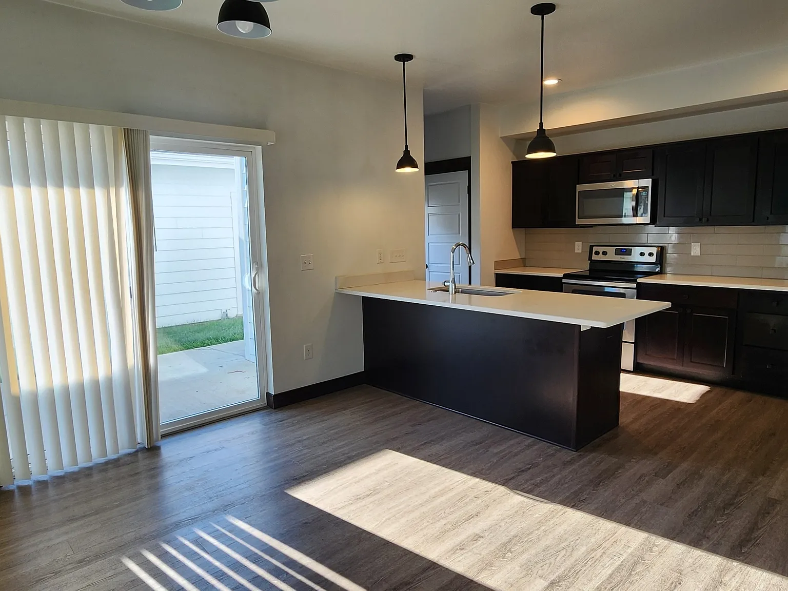 1002 Rosa Way - 1 — Photo 2