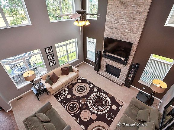 3rd image of 2721 Braeburn Way