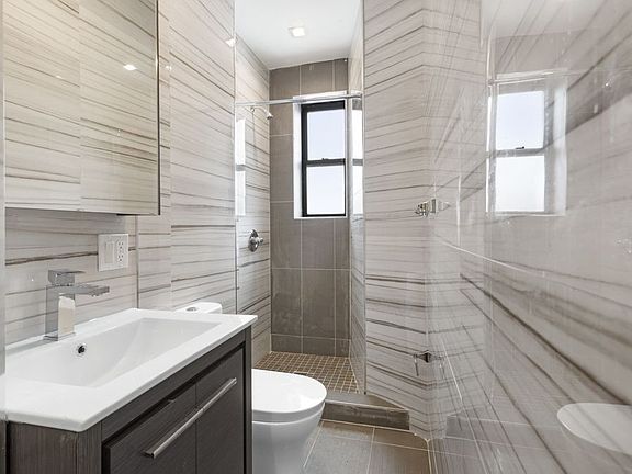 3rd image of 228 E 116th St APT 8