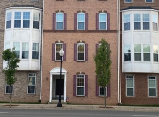 9563 Center St, Manassas, VA 20110