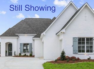 108 Herons Bay Cir, Madison, MS 39110