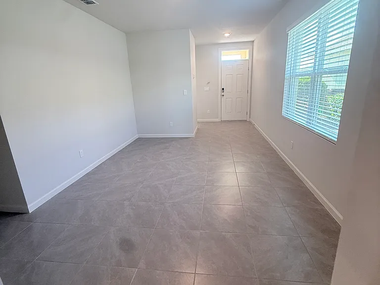12134 SW Rimini Way — Photo 2