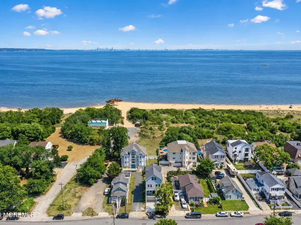 95 Seabreeze Avenue, Middletown, NJ 07748