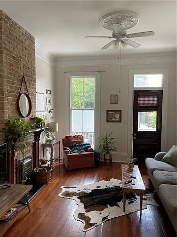 2 bed, 1.5 bath, 1100 sqft, $1,750 — Photo 2