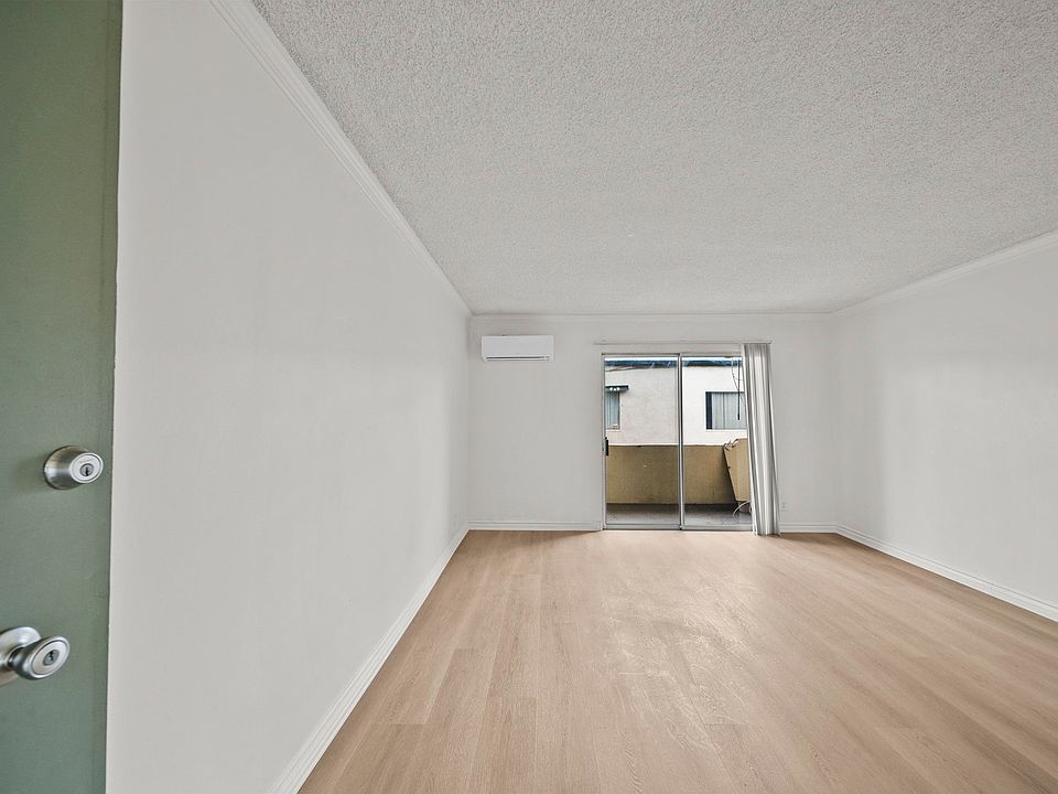 1st image of 8371 Northgate Ave APT 16